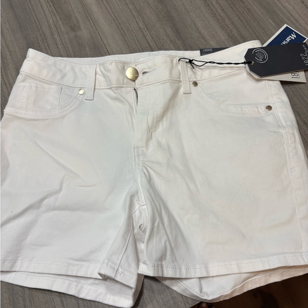 1822 Denim White Jean Shorts Mid-Length